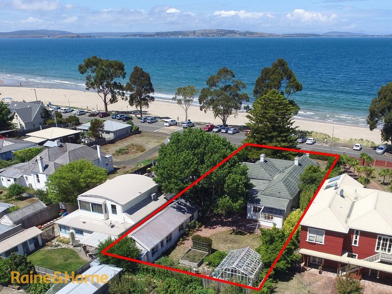 12 Osborne Esplanade, Kingston Beach TAS 7050