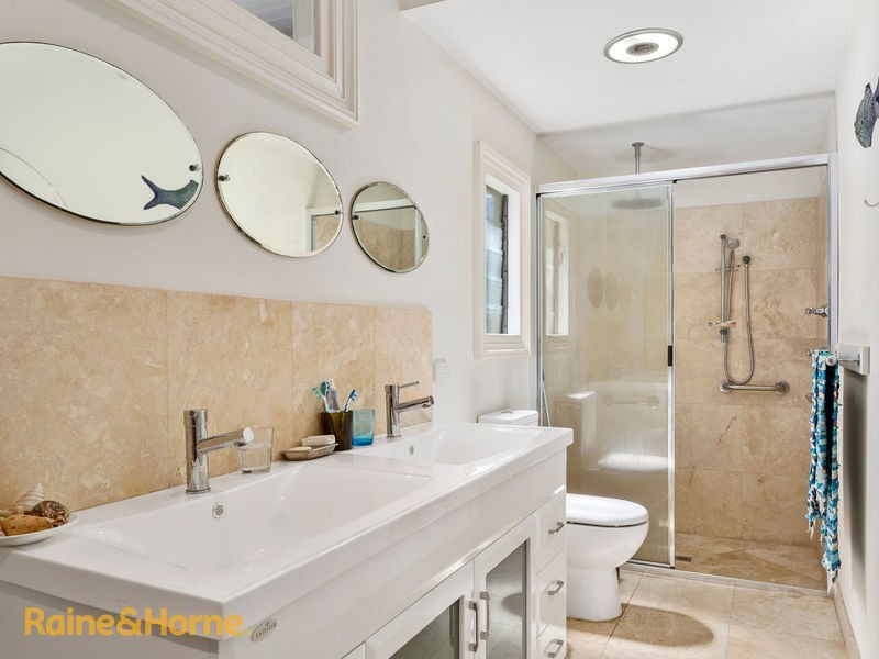 12 Osborne Esplanade, Kingston Beach TAS 7050