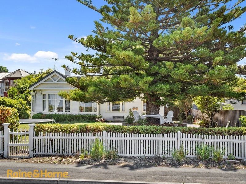 12 Osborne Esplanade, Kingston Beach TAS 7050