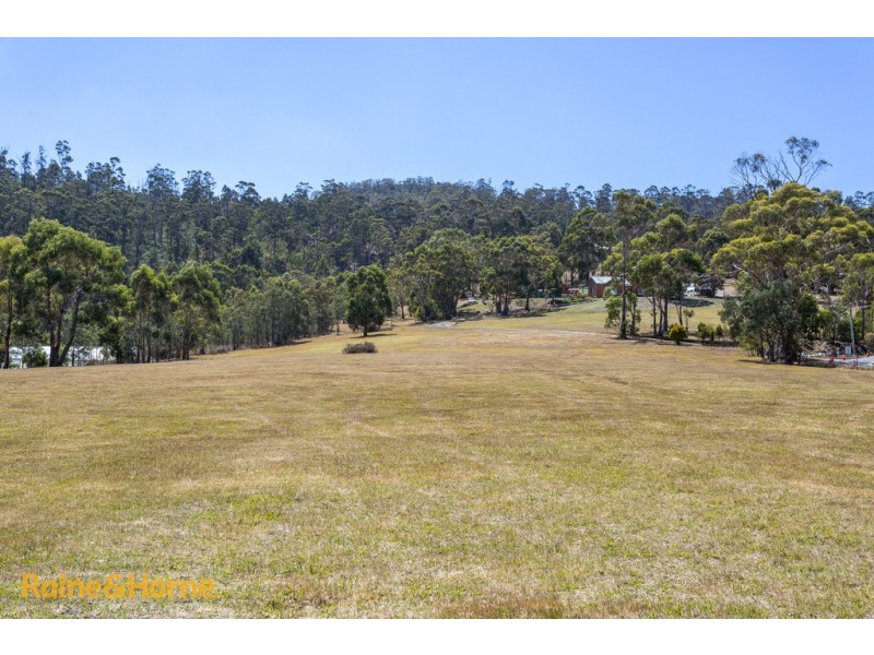 687 Channel Highway, Kingston TAS 7050