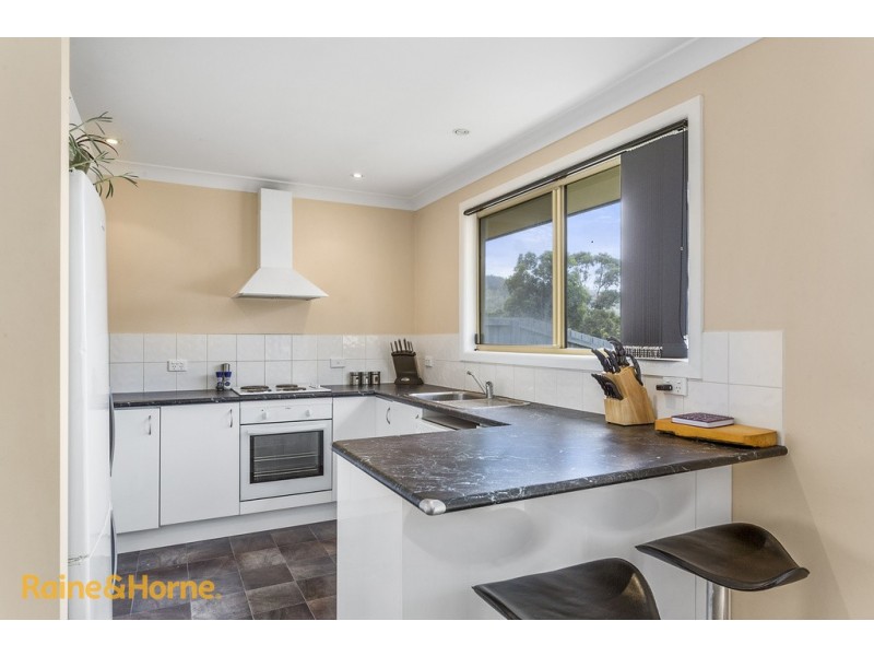 4/10 Yarraman Drive, Kingston TAS 7050