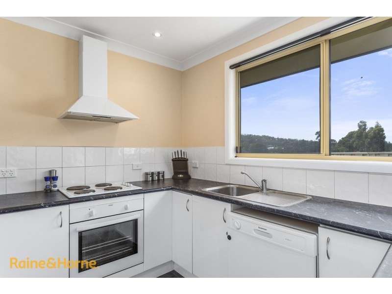4/10 Yarraman Drive, Kingston TAS 7050