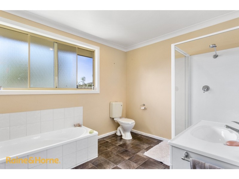 4/10 Yarraman Drive, Kingston TAS 7050