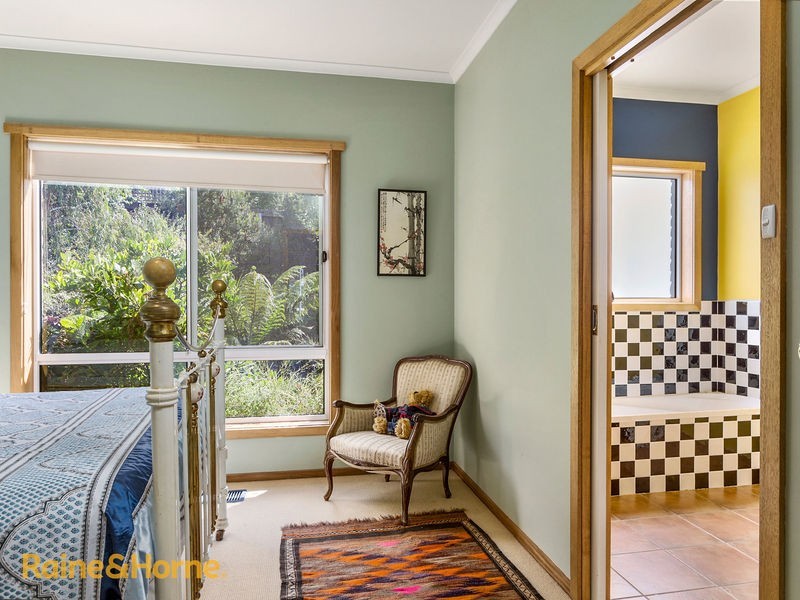 19 Stirling Avenue, Blackmans Bay TAS 7052