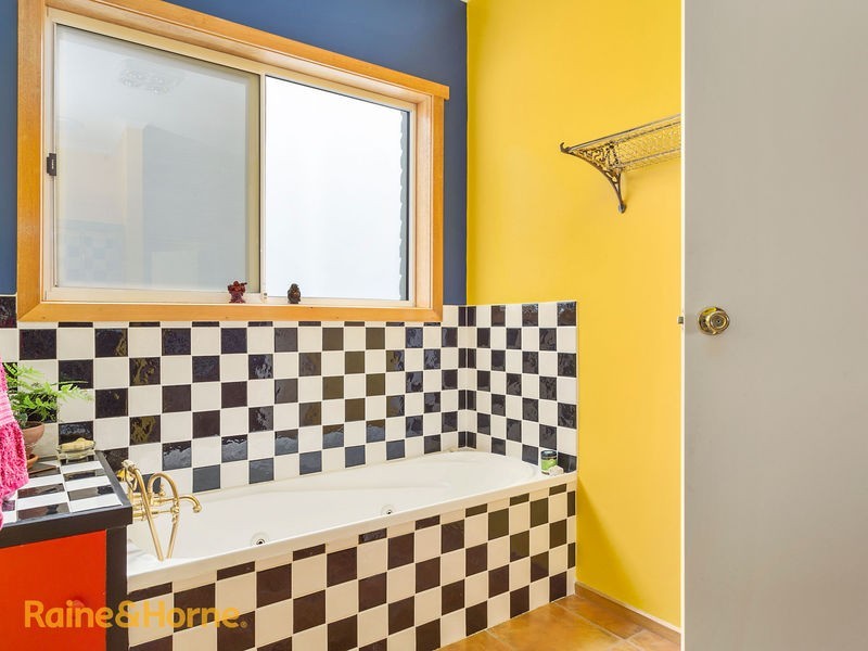 19 Stirling Avenue, Blackmans Bay TAS 7052