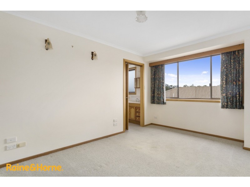 38 Fairway Drive, Kingston TAS 7050