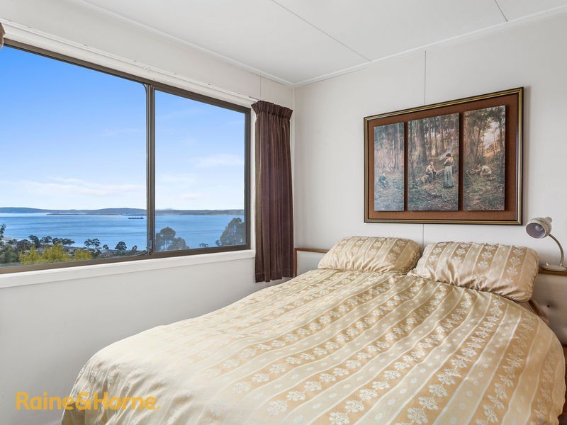40 Auburn Road, Kingston Beach TAS 7050