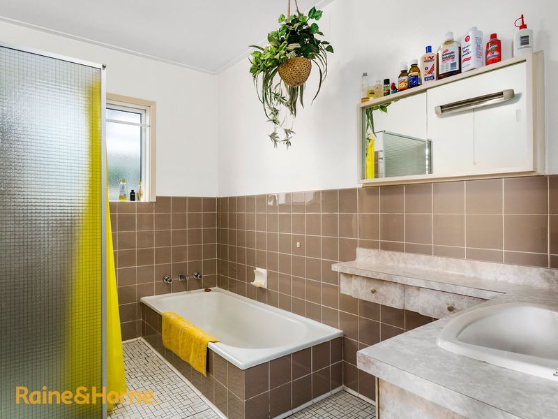 40 Auburn Road, Kingston Beach TAS 7050