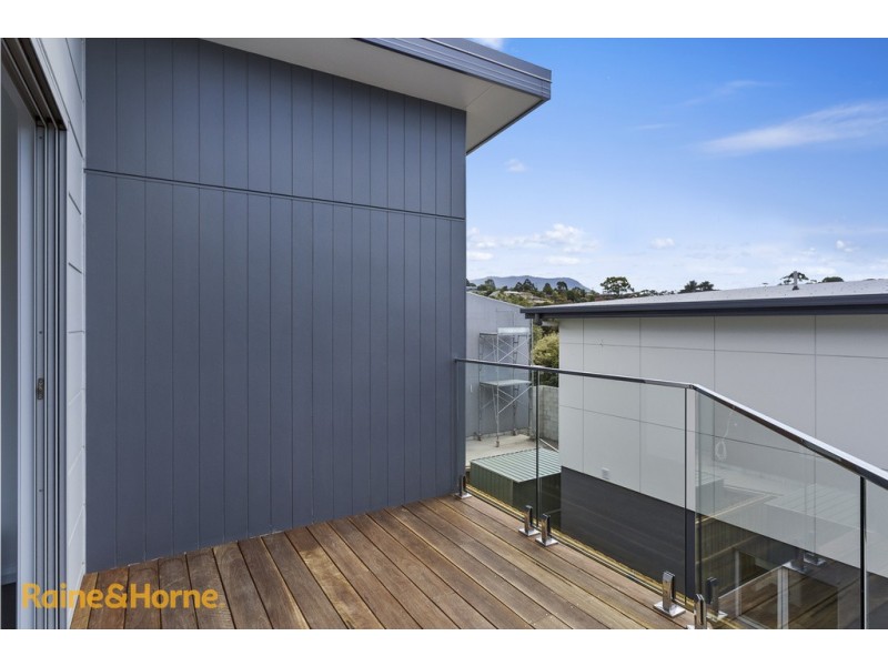 4/25 Powell Road, Blackmans Bay TAS 7052