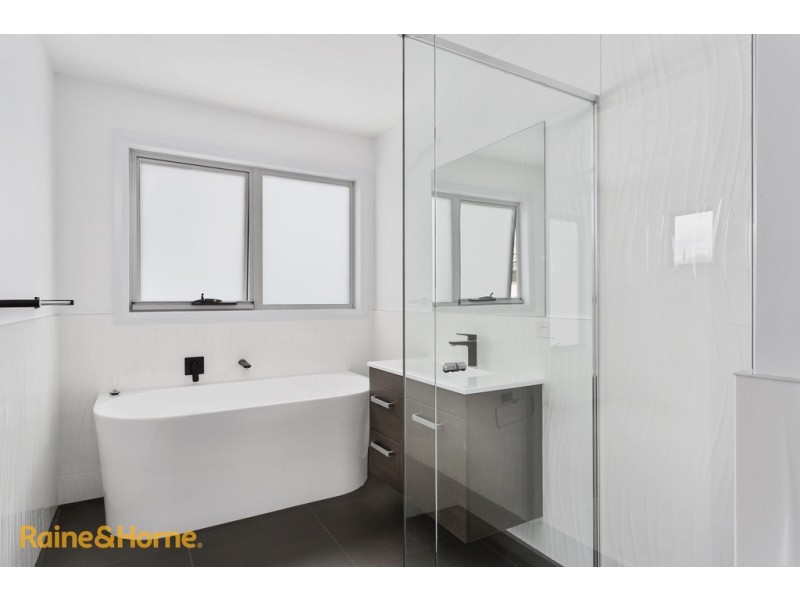 4/25 Powell Road, Blackmans Bay TAS 7052