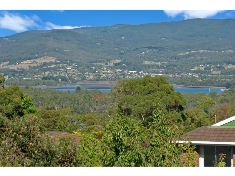 95 Diamond Drive, Blackmans Bay TAS 7052