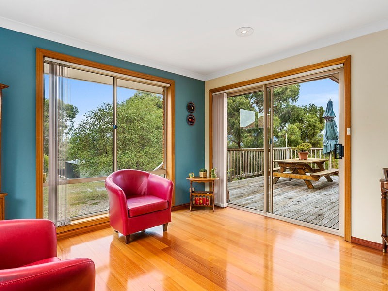 22 Lady Penrhyn Drive, Blackmans Bay TAS 7052