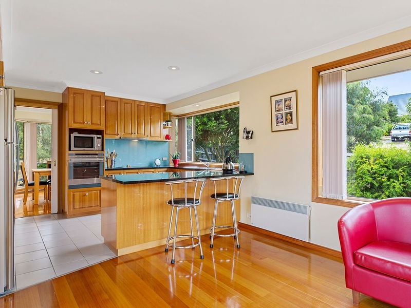 22 Lady Penrhyn Drive, Blackmans Bay TAS 7052