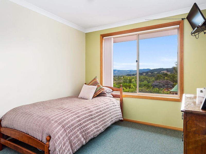 22 Lady Penrhyn Drive, Blackmans Bay TAS 7052