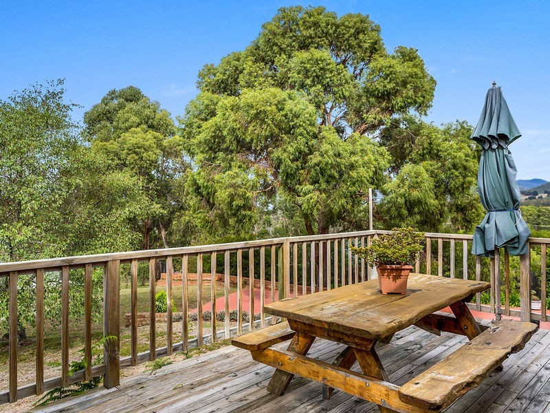 22 Lady Penrhyn Drive, Blackmans Bay TAS 7052