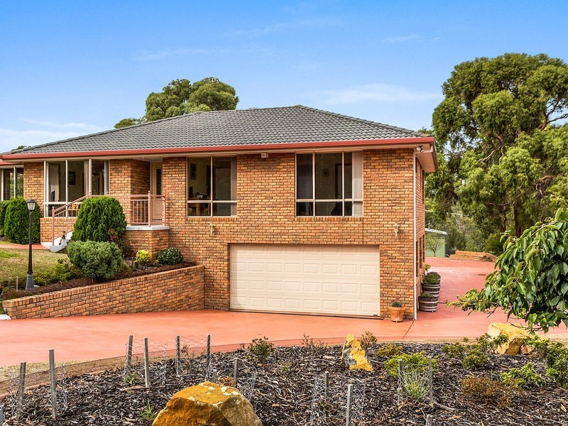 22 Lady Penrhyn Drive, Blackmans Bay TAS 7052
