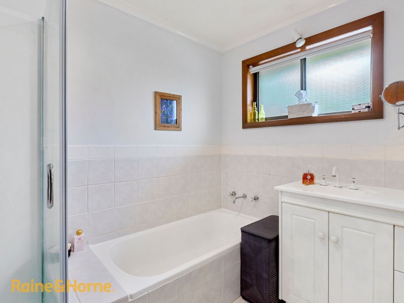 11 Seacrest Avenue, Blackmans Bay TAS 7052