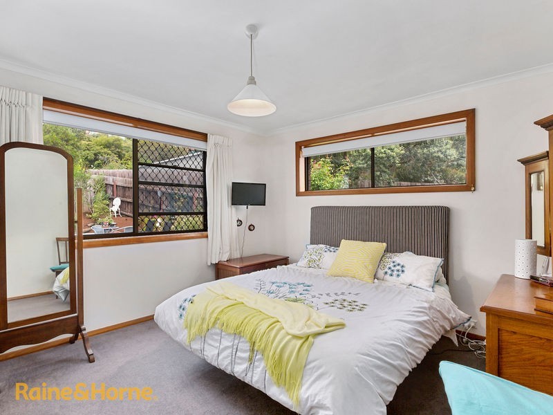 11 Seacrest Avenue, Blackmans Bay TAS 7052
