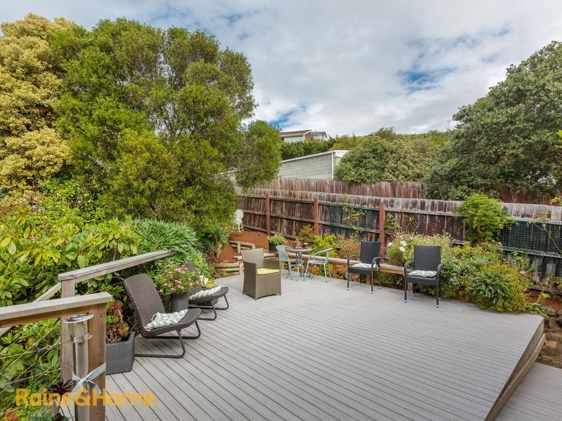 11 Seacrest Avenue, Blackmans Bay TAS 7052
