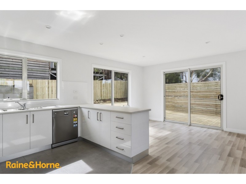 2/40 Willowbend Road, Kingston TAS 7050