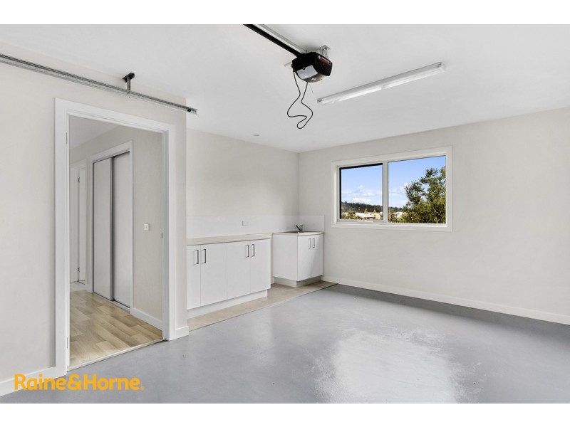 2/40 Willowbend Road, Kingston TAS 7050