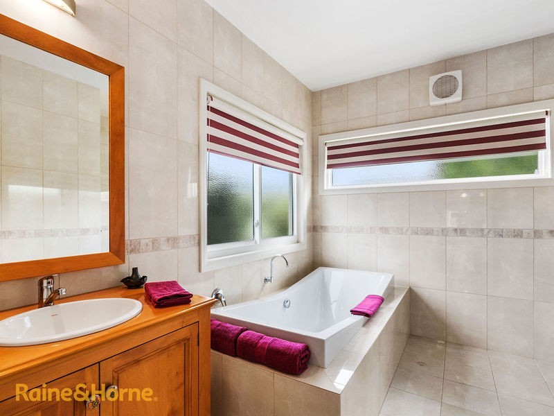 34 Balmoral Road, Kingston Beach TAS 7050