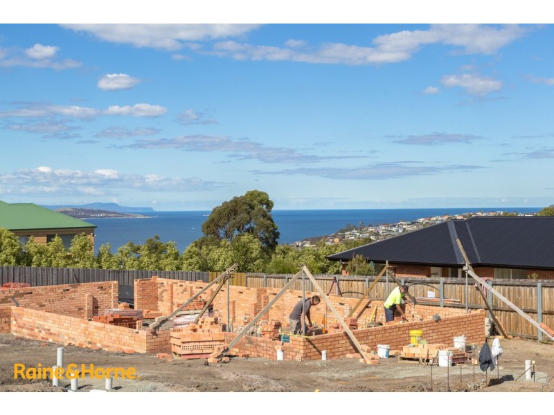 20 Cider Gum Drive, Blackmans Bay TAS 7052