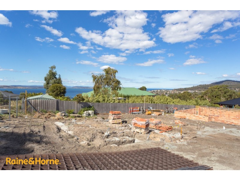 20 Cider Gum Drive, Blackmans Bay TAS 7052