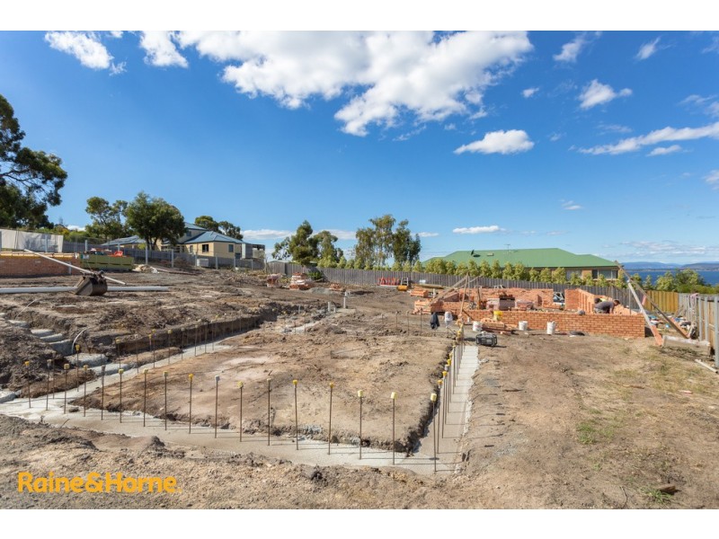 20 Cider Gum Drive, Blackmans Bay TAS 7052