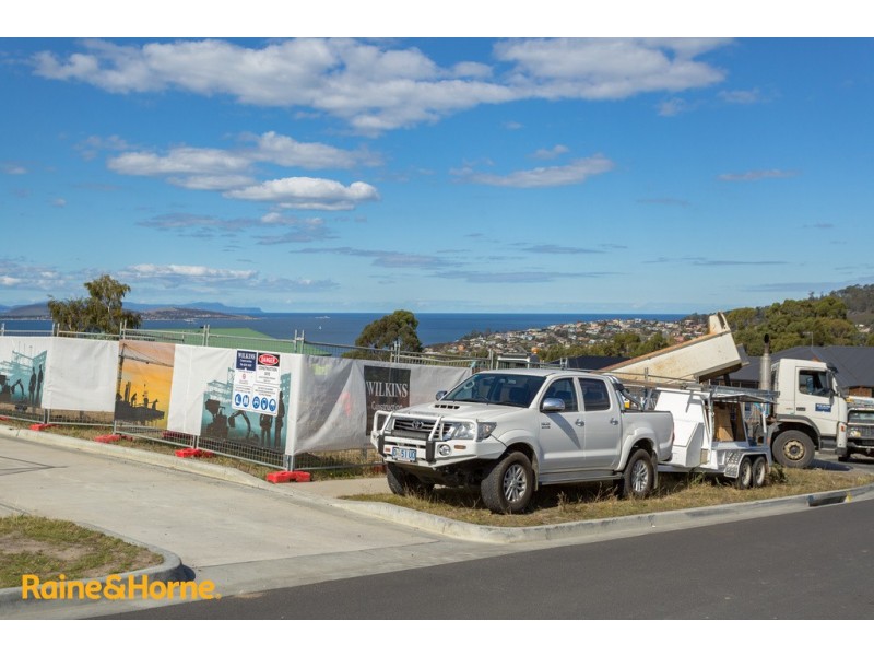 20 Cider Gum Drive, Blackmans Bay TAS 7052