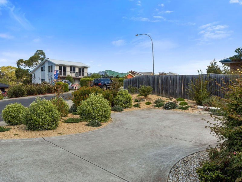 1/59 Whitewater Crescent, Kingston TAS 7050