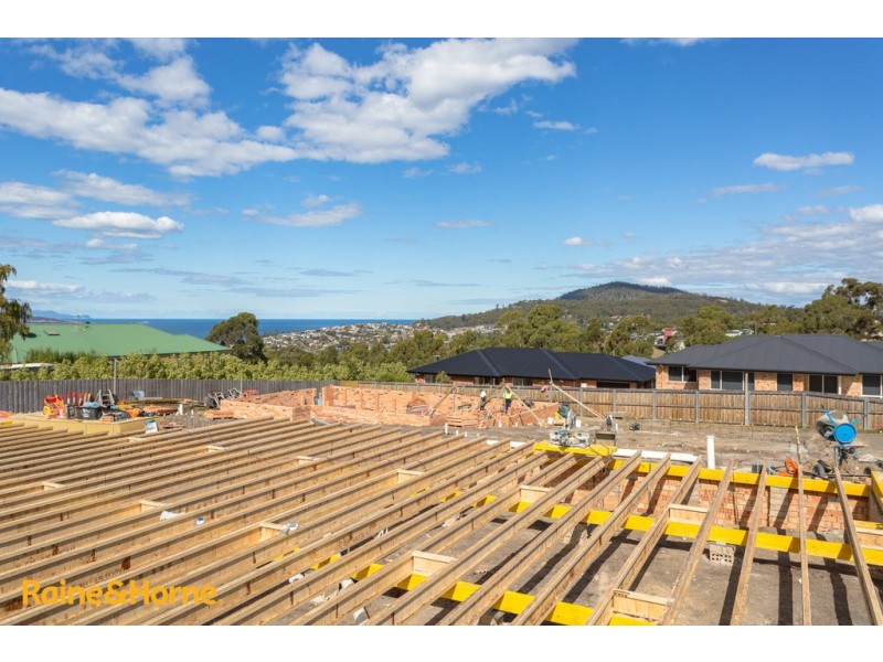1/20 Cider Gum Drive, Blackmans Bay TAS 7052