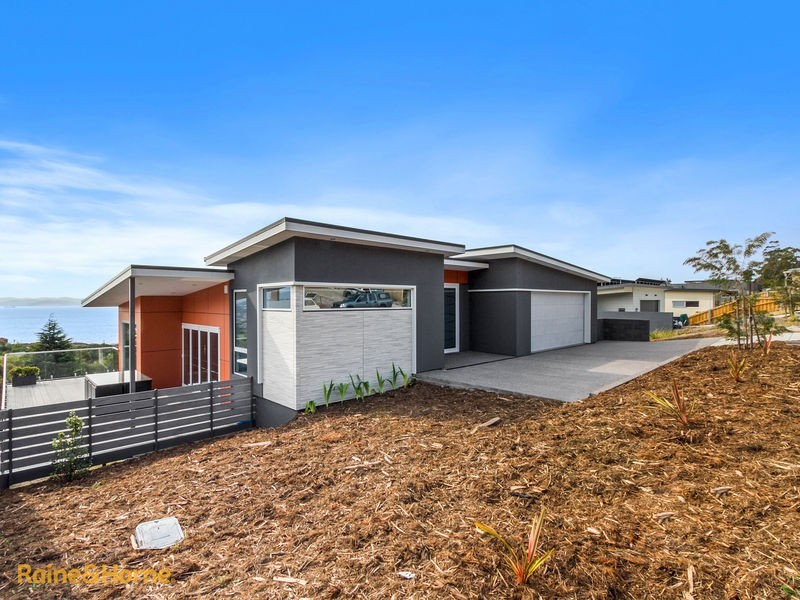16 Caladium Place, Blackmans Bay TAS 7052