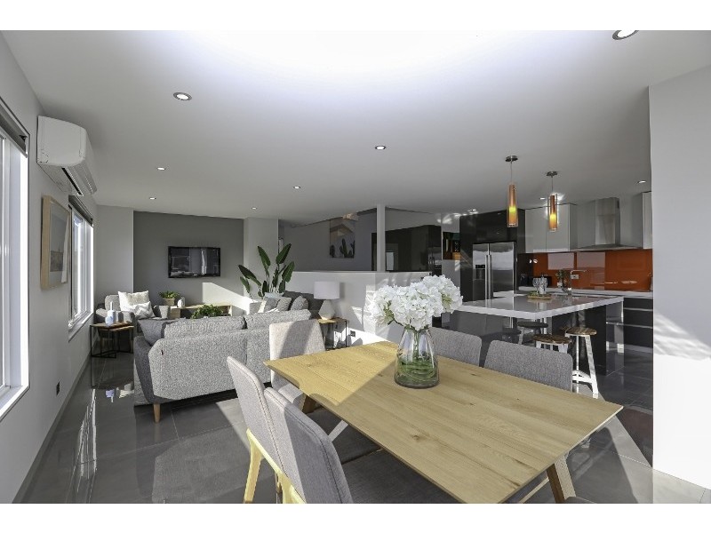 16 Caladium Place, Blackmans Bay TAS 7052