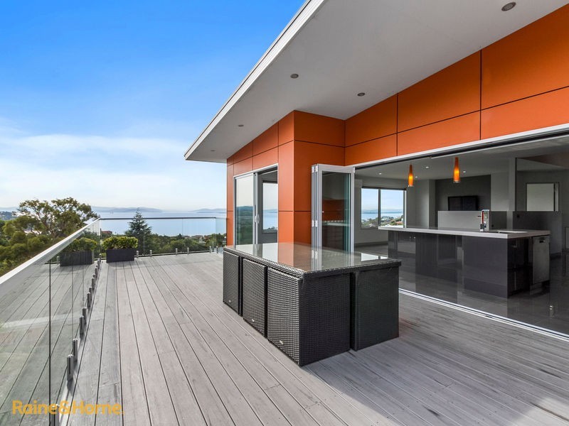 16 Caladium Place, Blackmans Bay TAS 7052