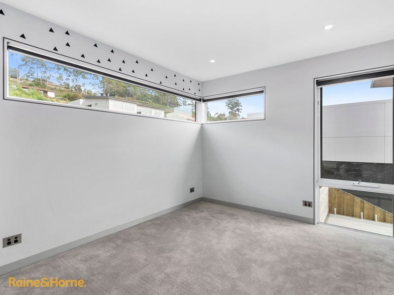 16 Caladium Place, Blackmans Bay TAS 7052