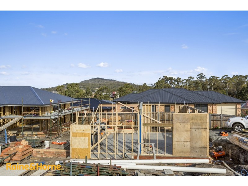 2/20 Cider Gum Drive, Blackmans Bay TAS 7052