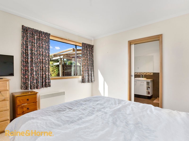 7 Kunama Drive, Kingston Beach TAS 7050