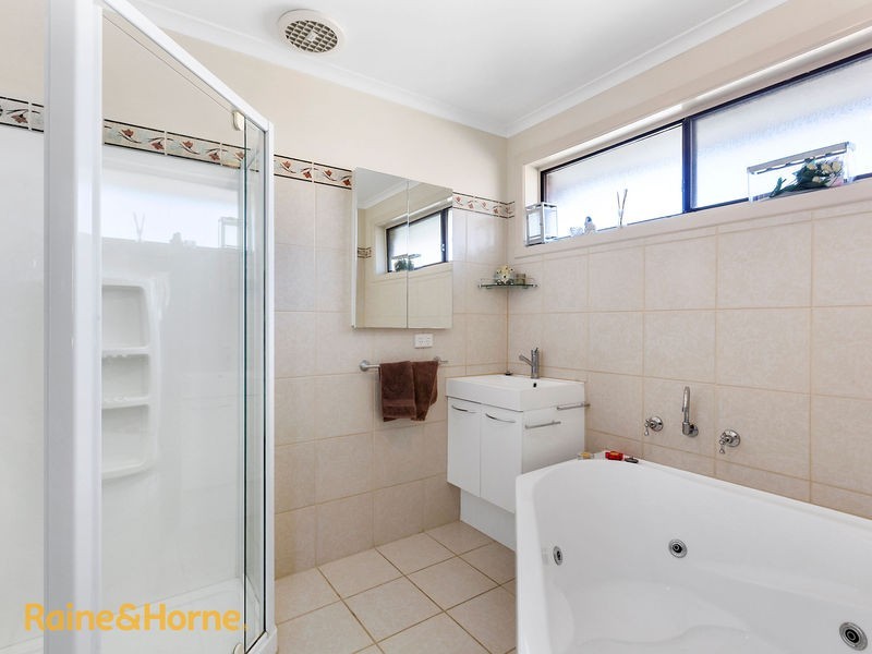 7 Kunama Drive, Kingston Beach TAS 7050