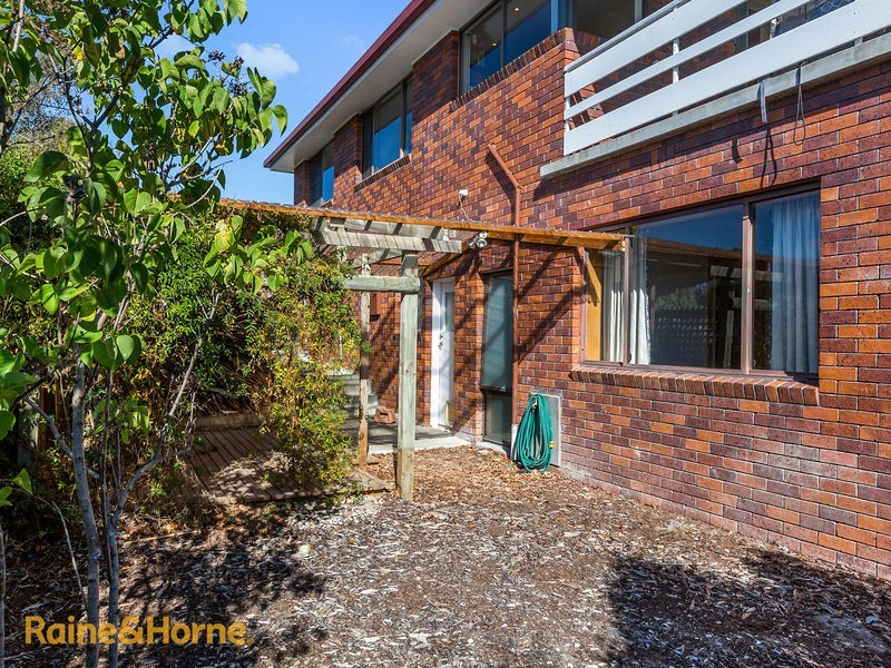 7 Kunama Drive, Kingston Beach TAS 7050