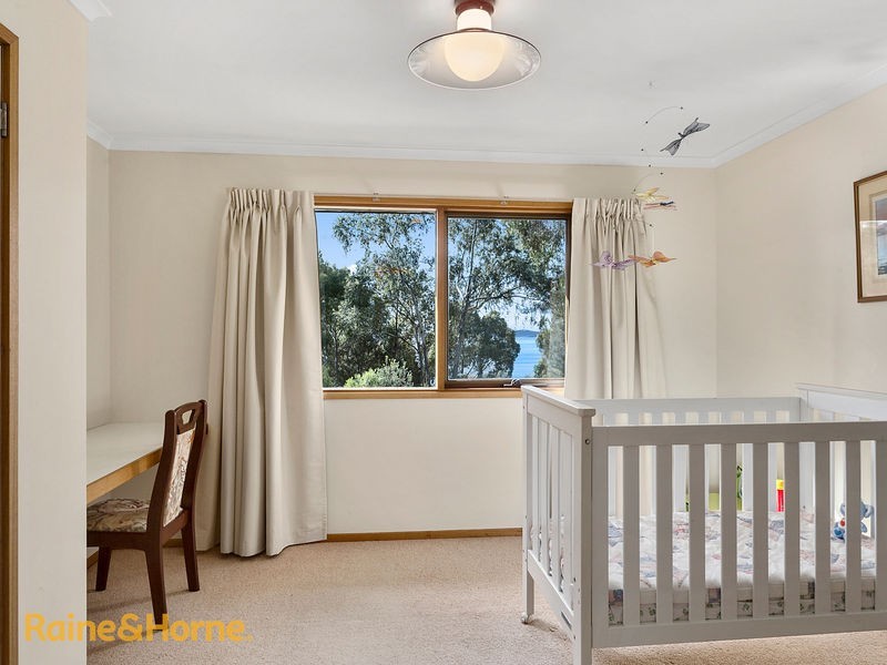 4 Bluewater Court, Kingston Beach TAS 7050