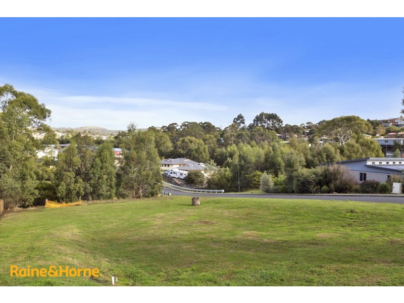 10 Malachi Drive, Kingston TAS 7050