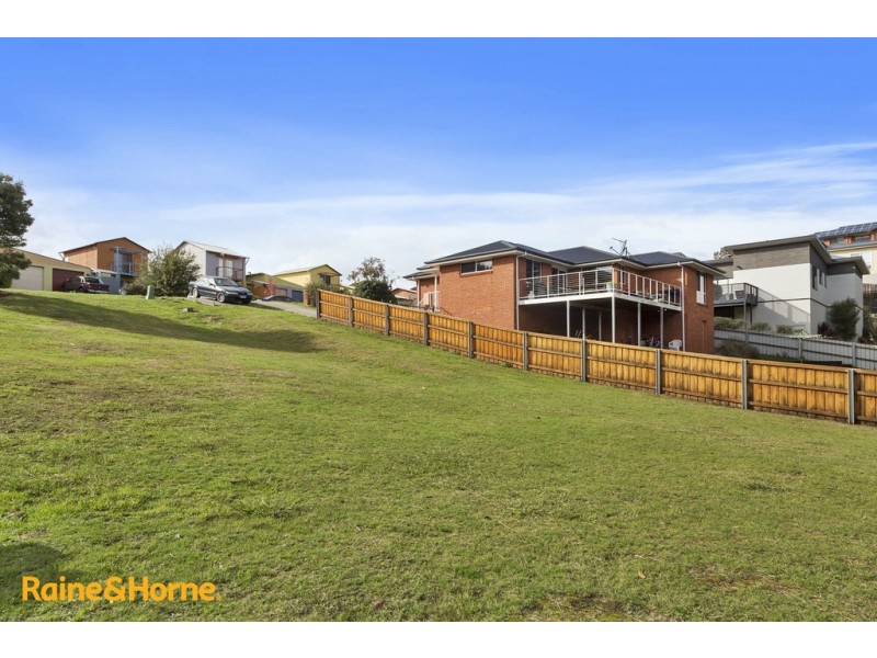 10 Malachi Drive, Kingston TAS 7050