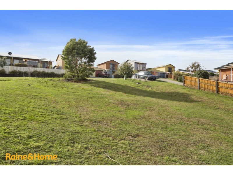 10 Malachi Drive, Kingston TAS 7050
