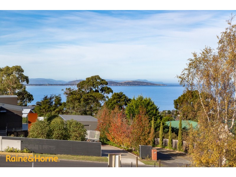 53A Diamond Drive, Blackmans Bay TAS 7052