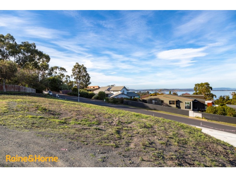 53A Diamond Drive, Blackmans Bay TAS 7052