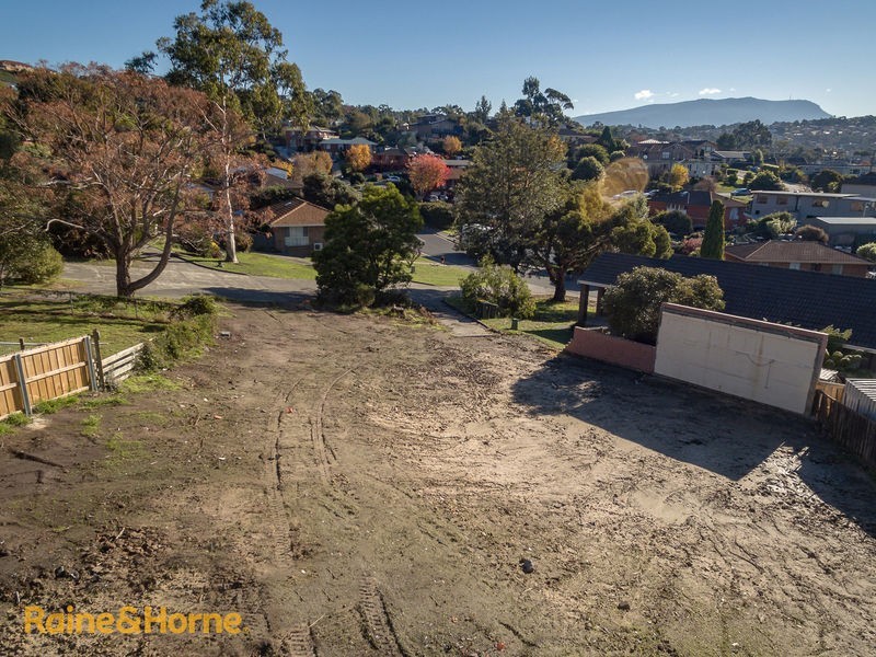 3 Reef Parade, Blackmans Bay TAS 7052