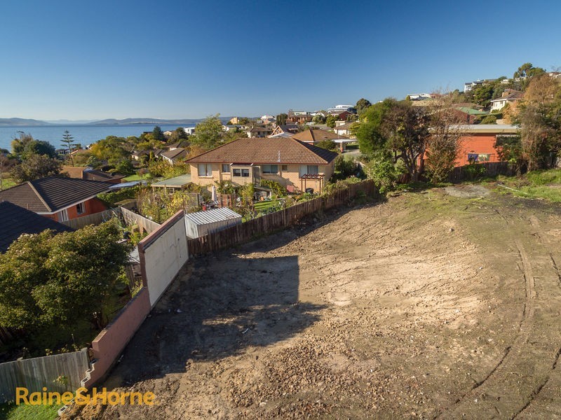 3 Reef Parade, Blackmans Bay TAS 7052