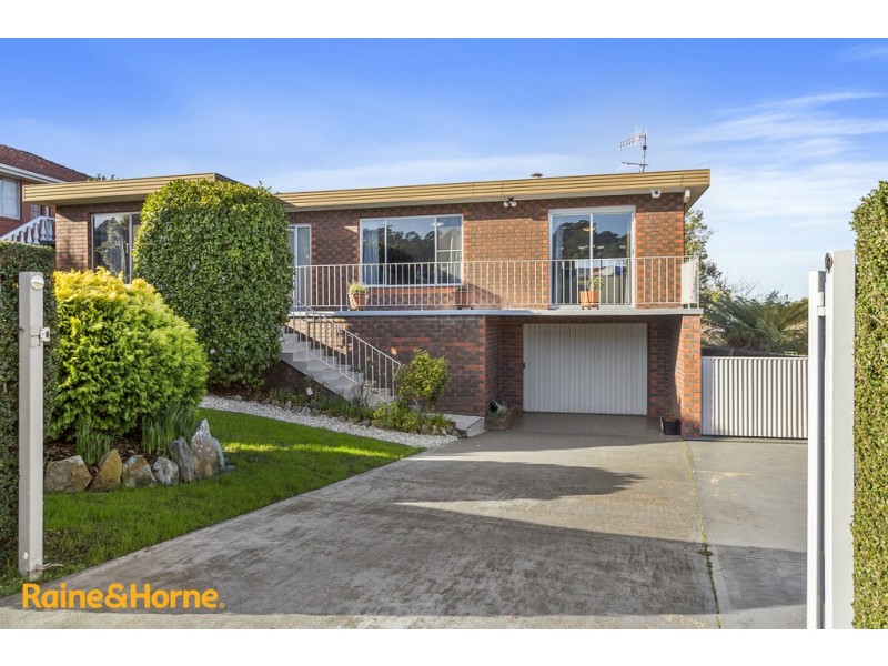 18 Kiama Place, Blackmans Bay TAS 7052