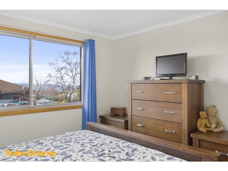 18 Kiama Place, Blackmans Bay TAS 7052